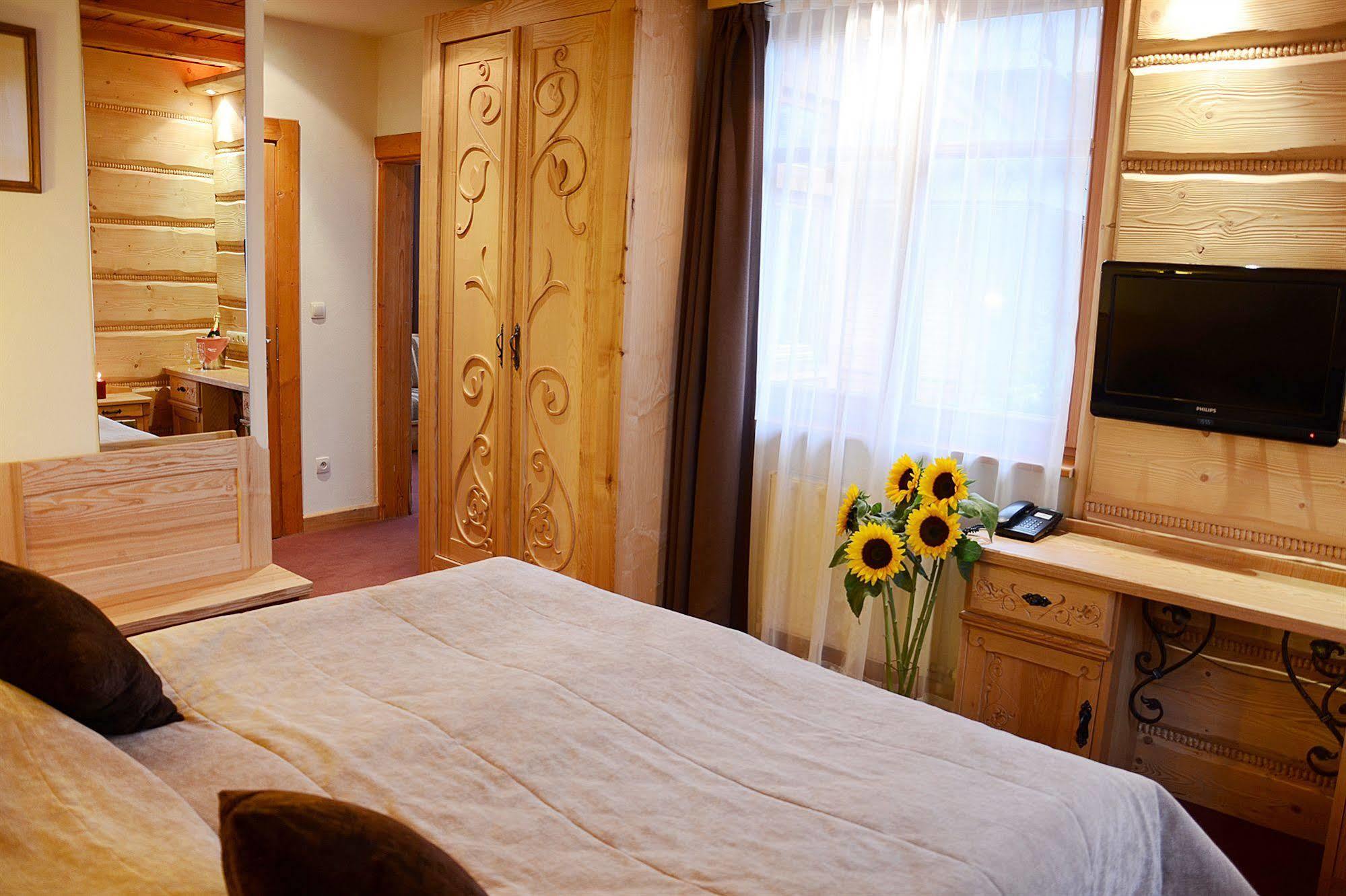 Hotel Sabala Zakopane Ngoại thất bức ảnh